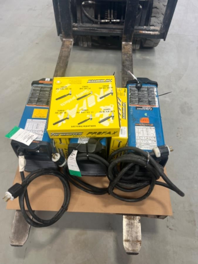 2020 MILLER ELECTRIC Dynasty 210 DX