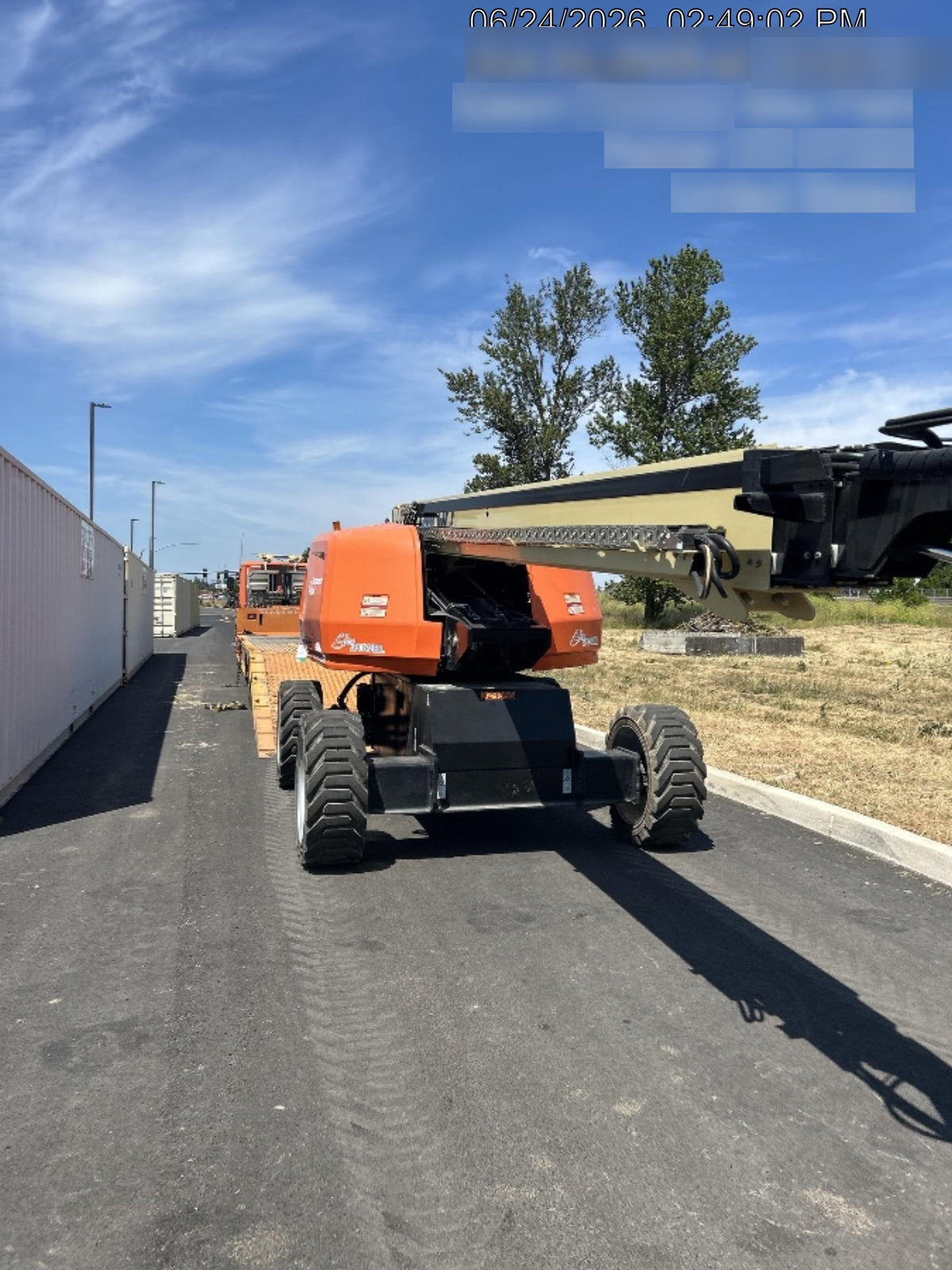 2023 JLG 660SJ