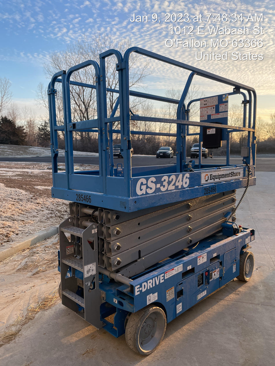2022 GENIE GS-3246