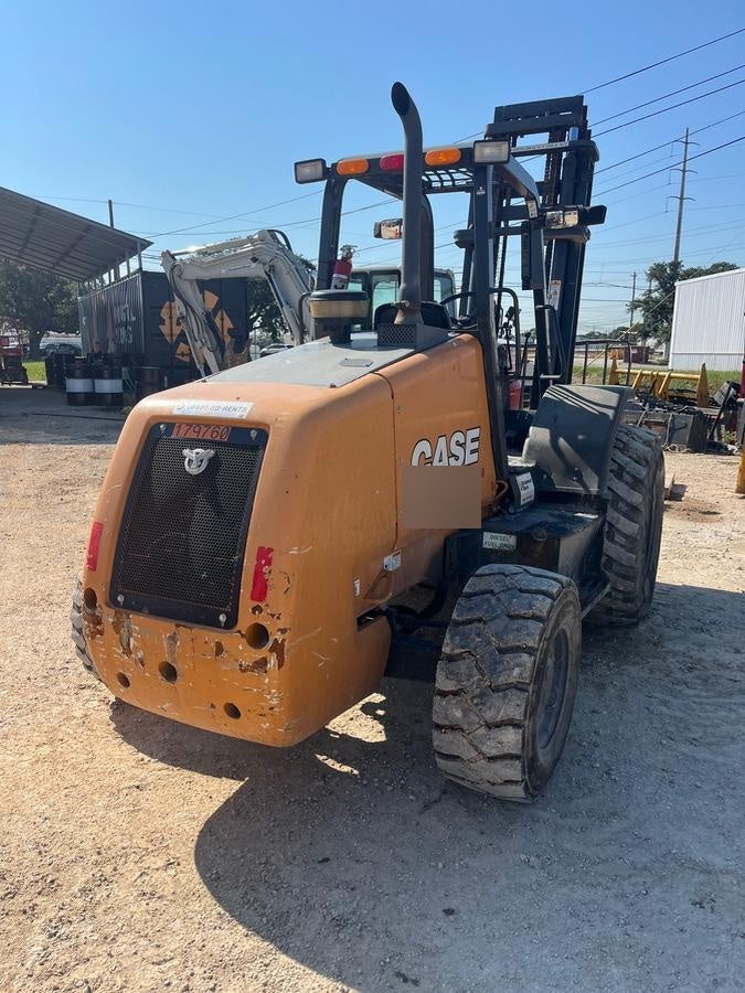 2021 CASE 588H
