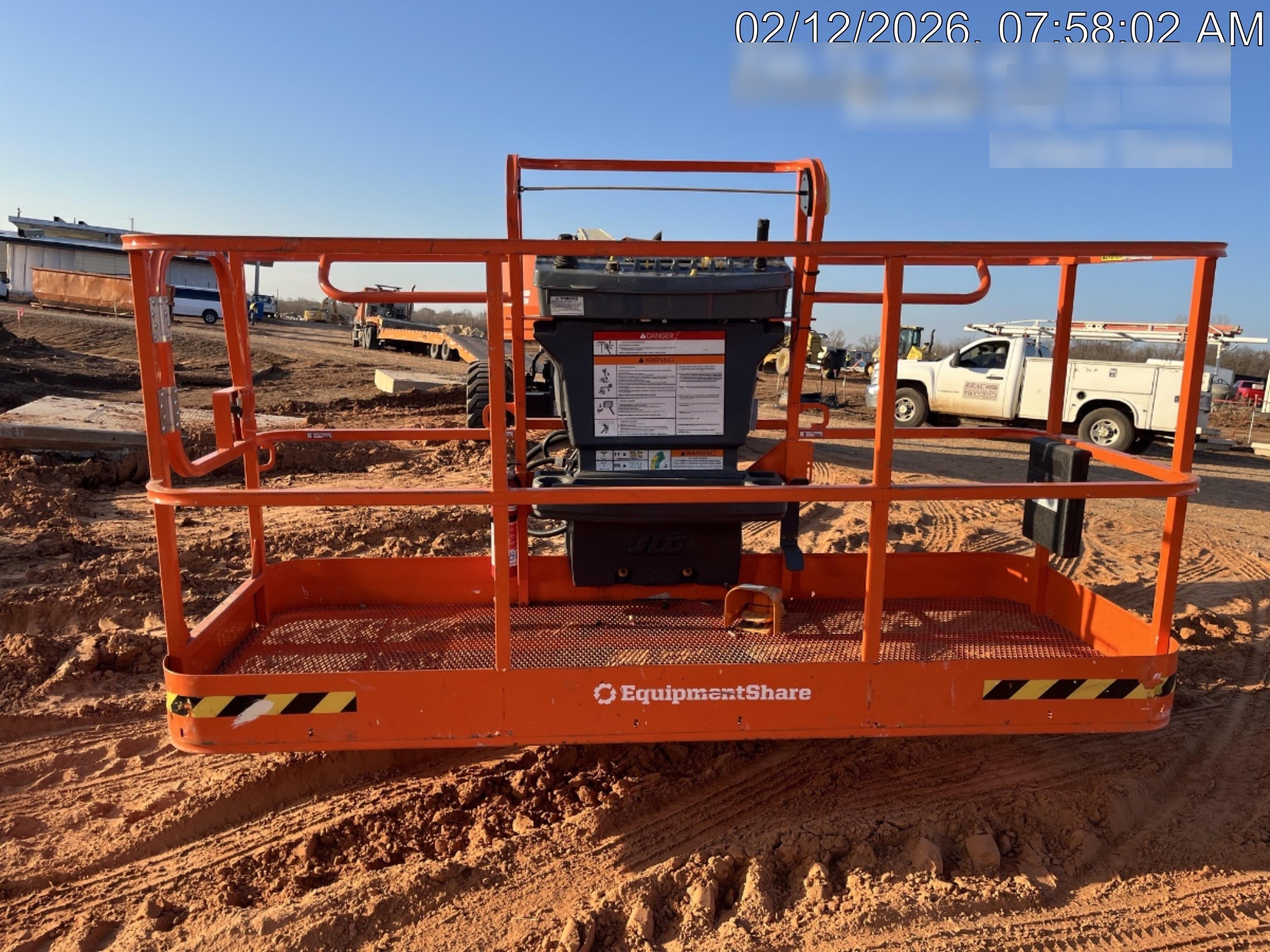 2025 JLG 660SJ