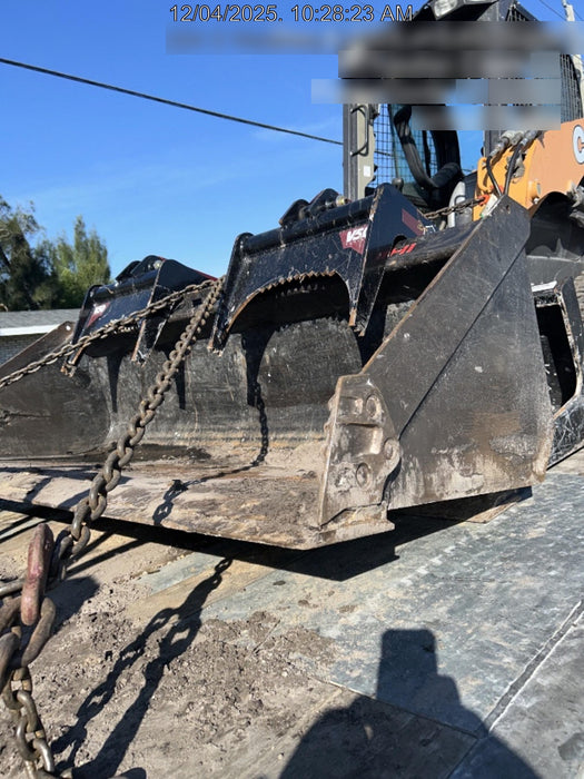 2025 TAKEUCHI 80" Smooth Bucket - Takeuchi