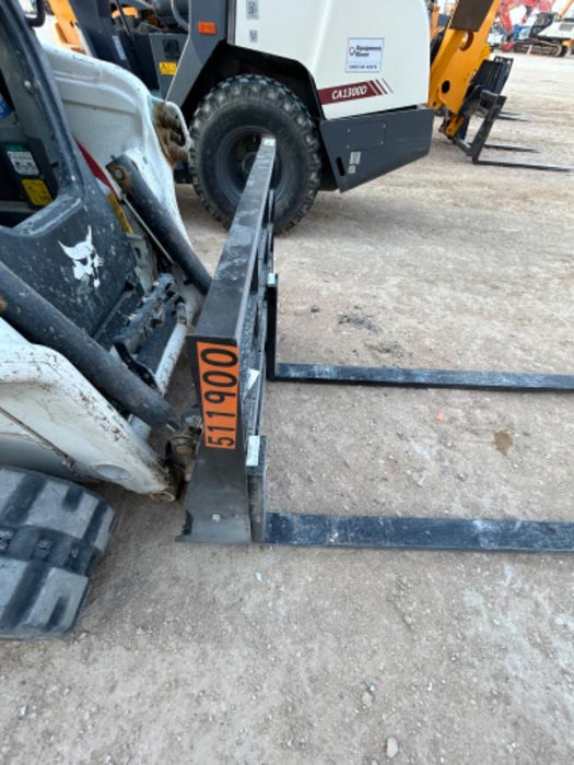 2025 ARROW MATERIAL HANDLING F5100CB - 72"