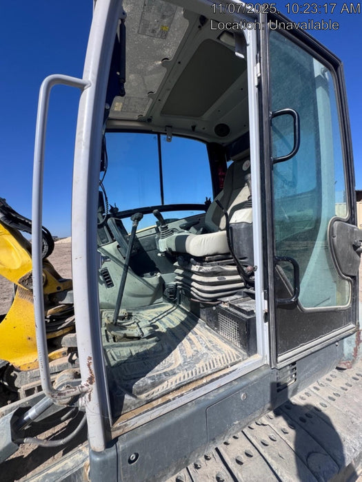 Wacker Neuson ET90 Enclosed Cab, Hybrid Tracks, Long Dipperstick, Bucket
