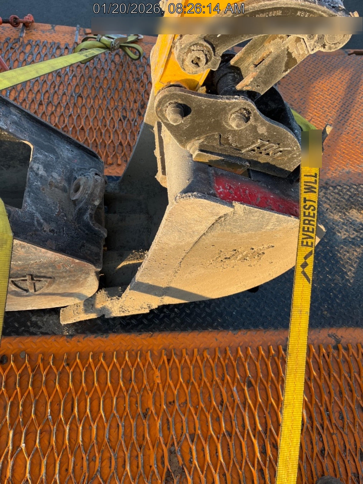 2025 TAKEUCHI 18" HD Bucket - Takeuchi