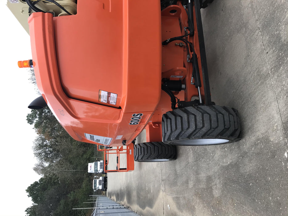 2019 JLG 600S 4WD