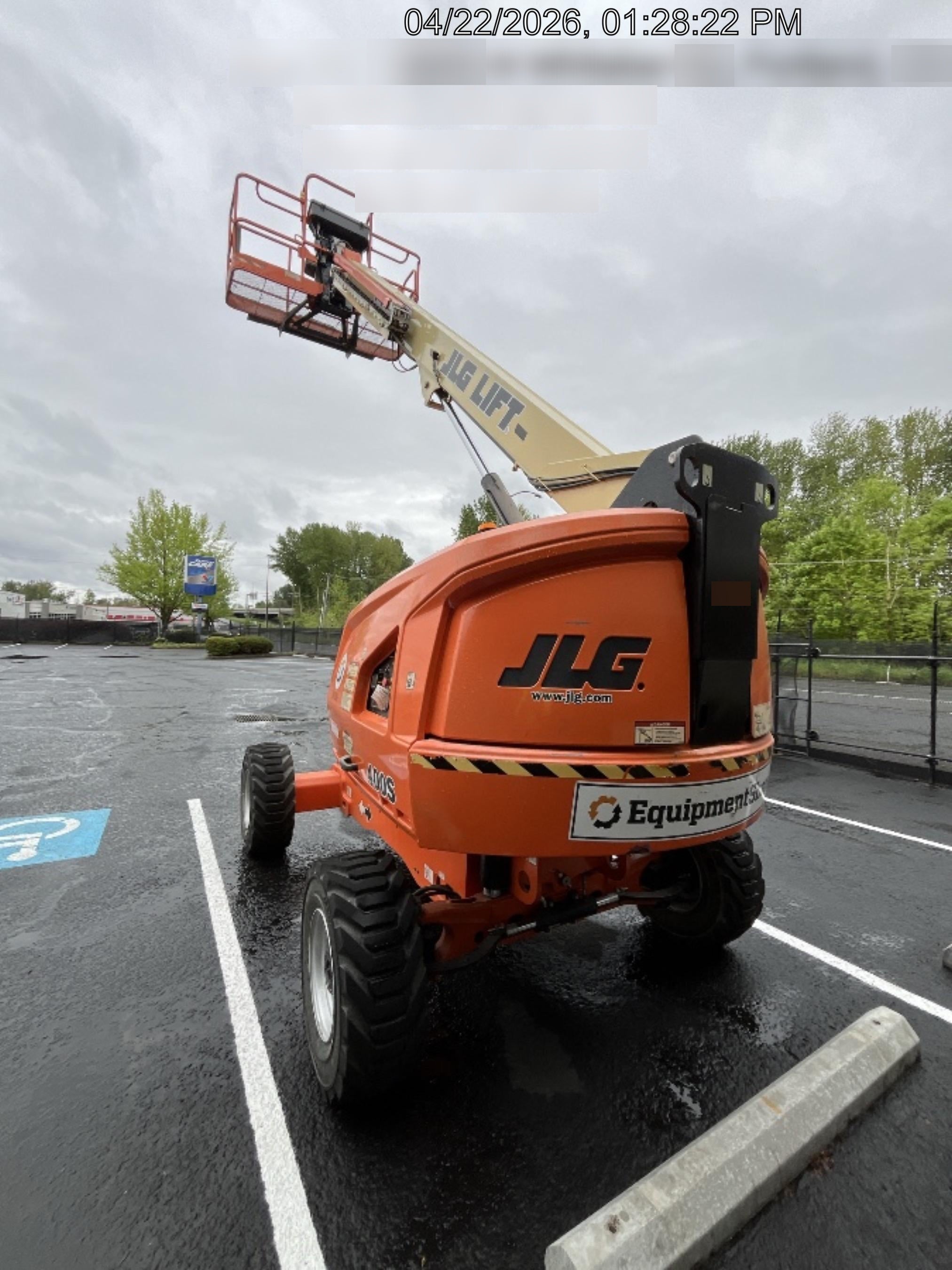 2020 JLG 400S