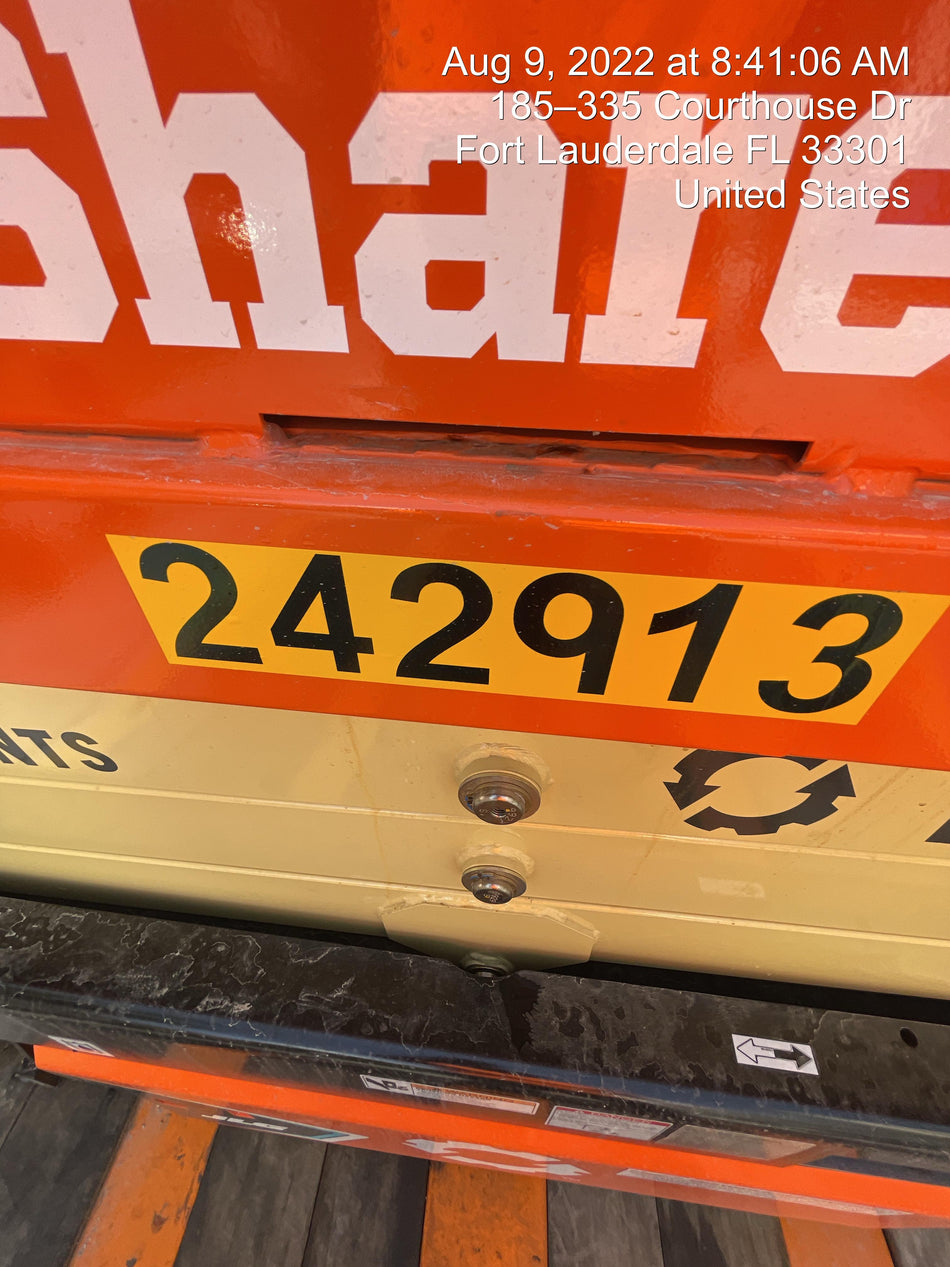 2022 JLG ES2632