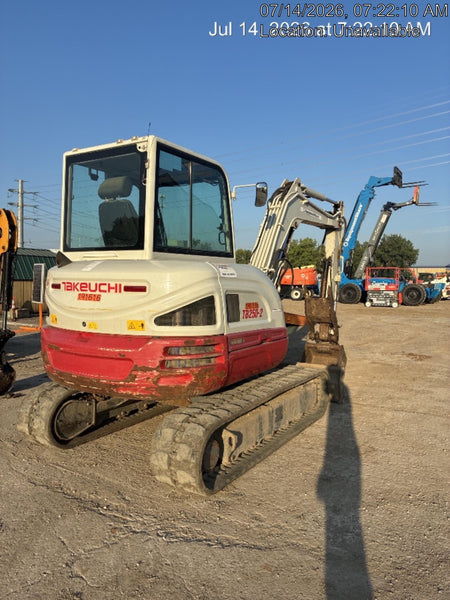 2021 TAKEUCHI TB250-2C