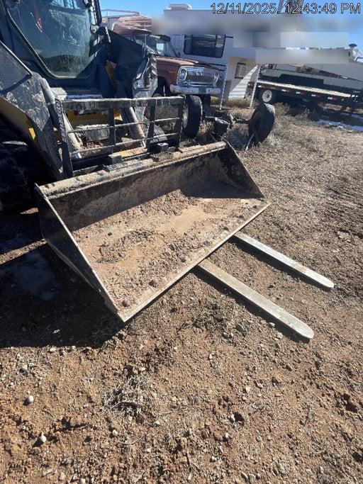 2024 ARROW MATERIAL HANDLING F5100CB - 72"