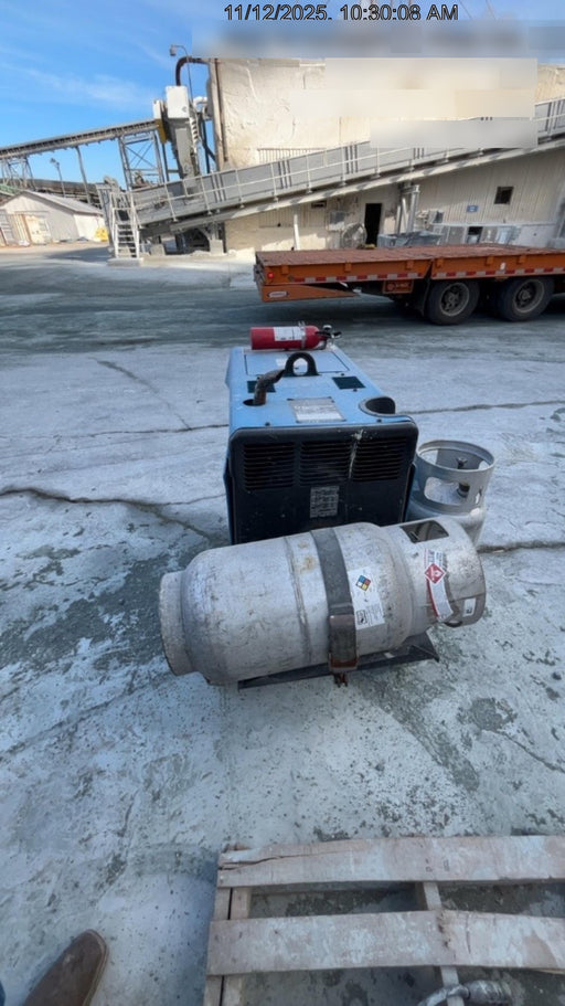 2019 Miller Electric BOBCAT 250 Standard w/Running Gear, Bracket, Hose