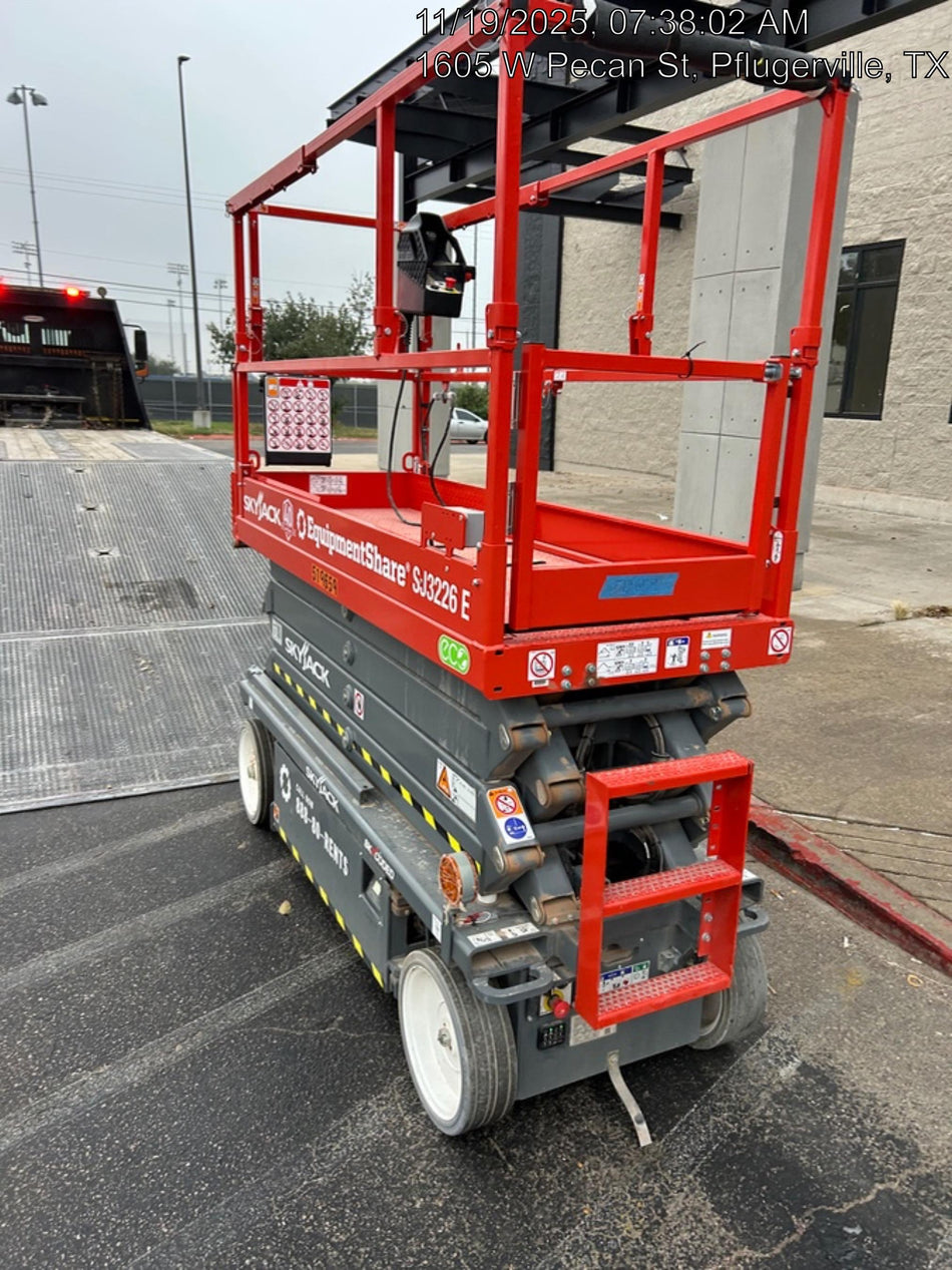 2025 SKYJACK SJ3226