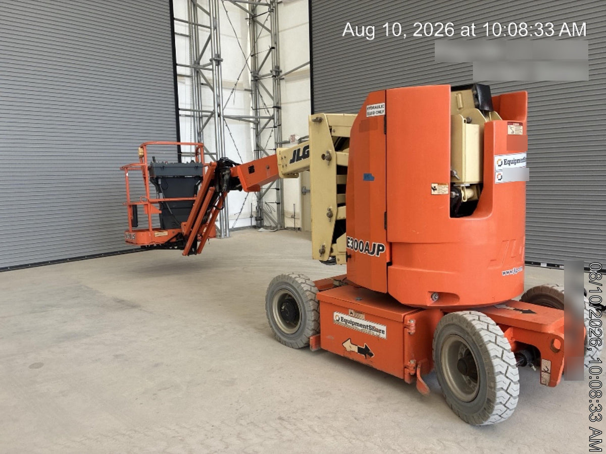 2019 JLG E300AJP