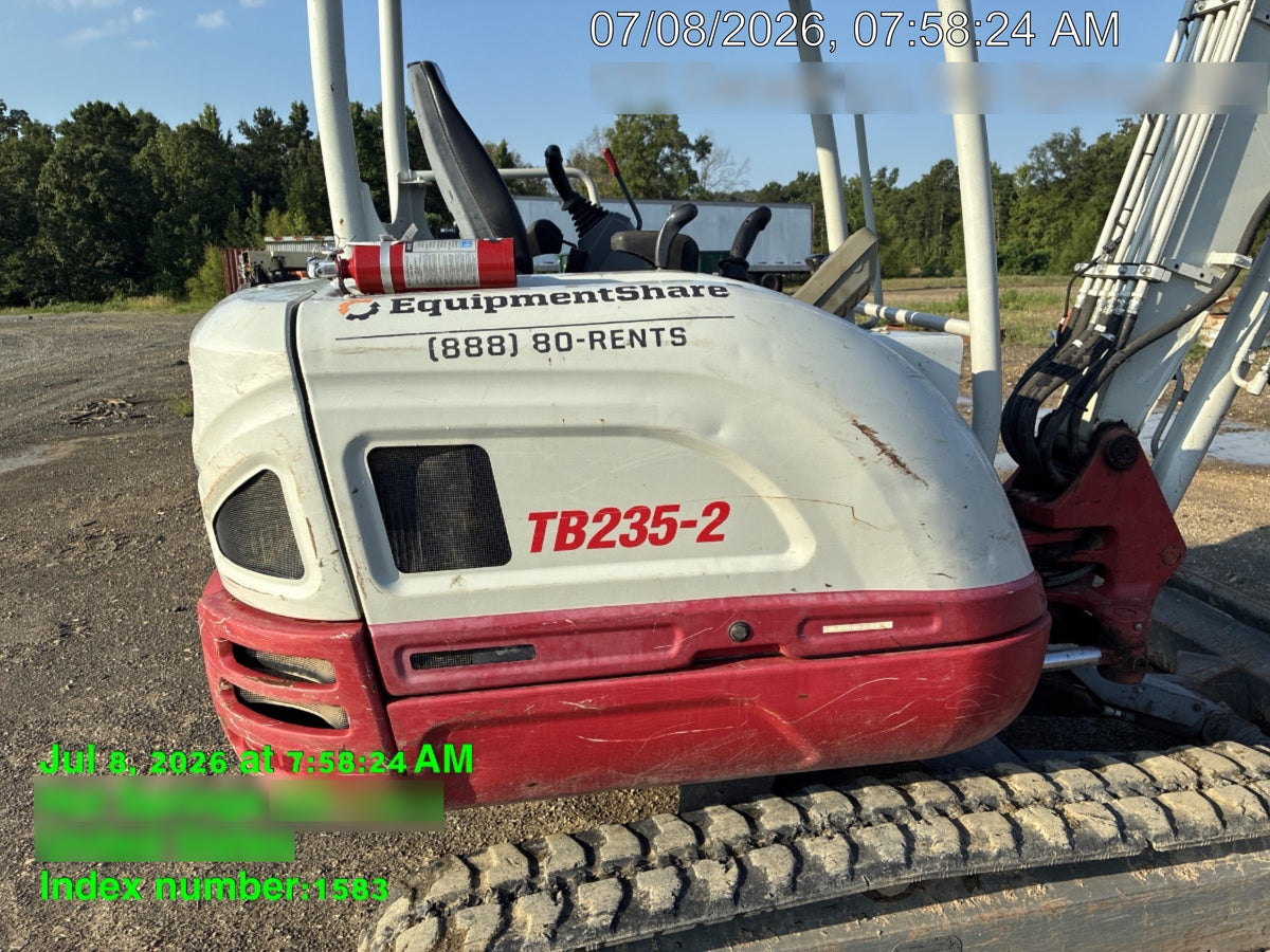 2021 TAKEUCHI TB235-2R