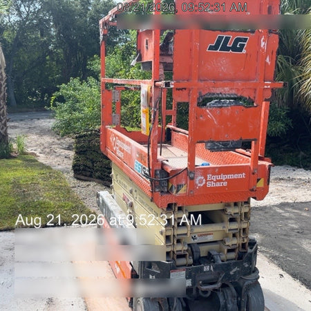 2023 JLG ES1932