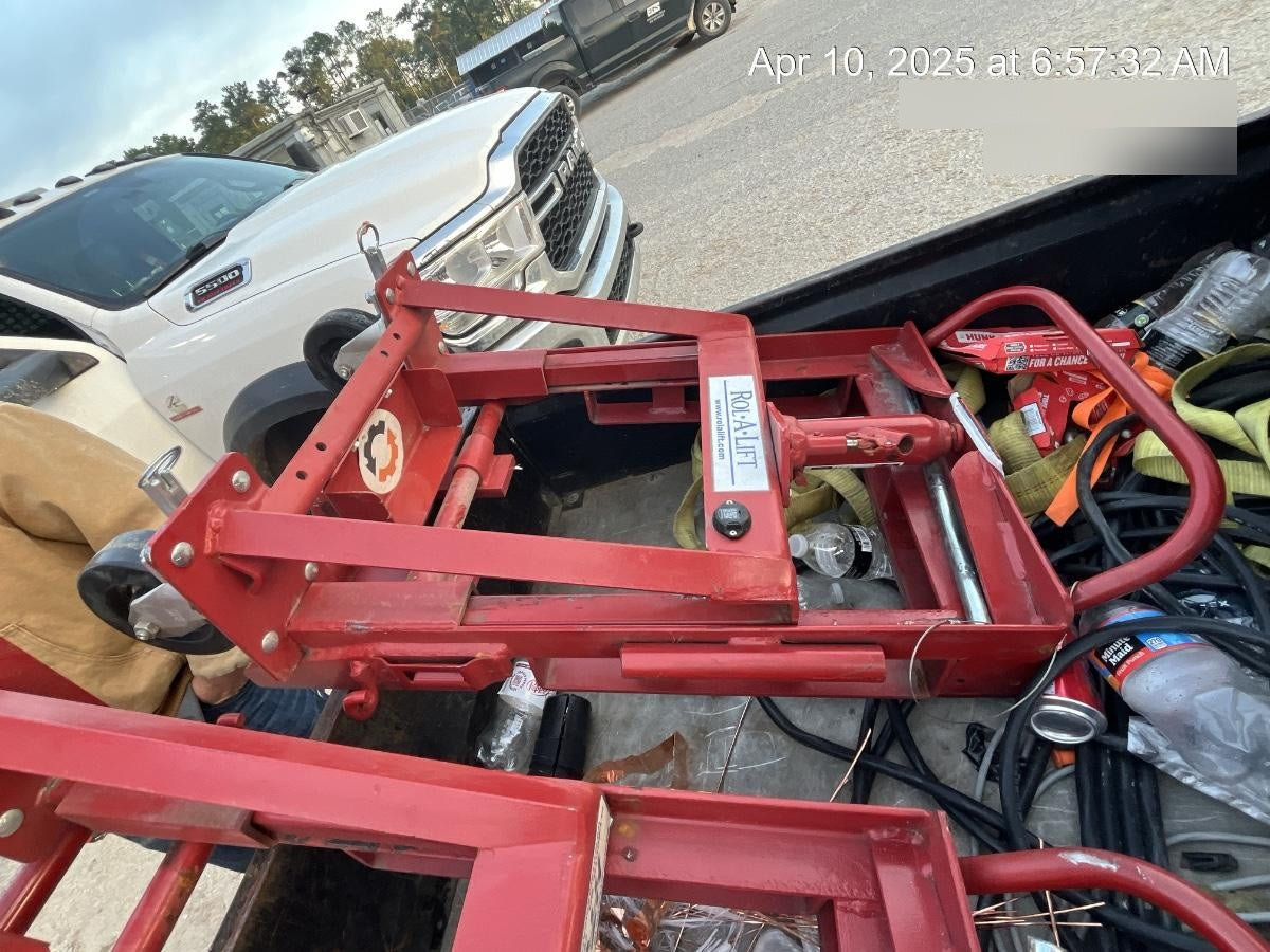 2022 ROL-A-LIFT M-6