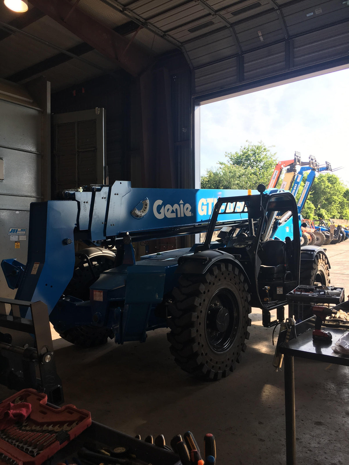2017 Genie GTH-1056 Genie GTH1056