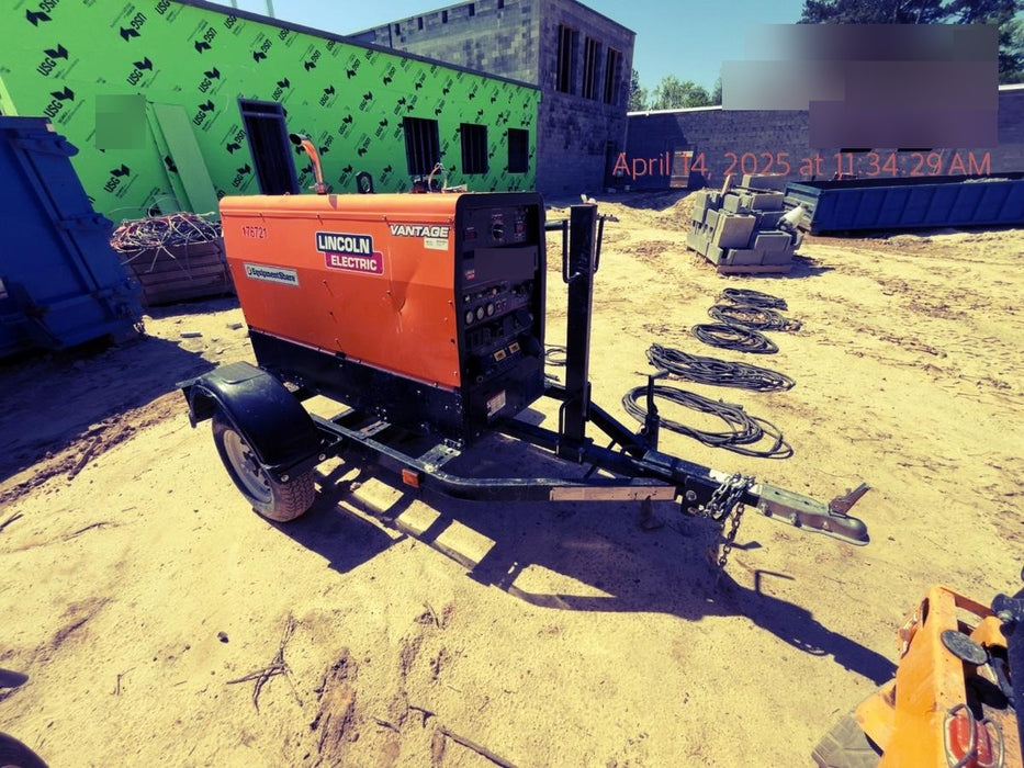 2021 Lincoln Electric Vantage 322 Vantage 322 Ready Pak 3 w/ Decals, ORANGE (includes trailer, cable rack, fender light kit) NO Telematics