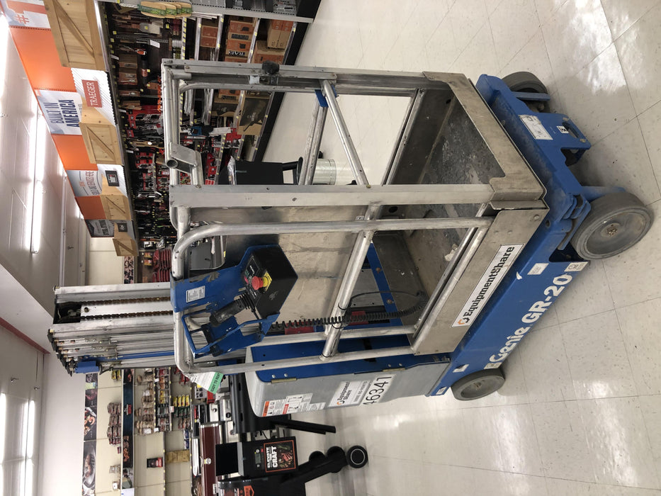 2019 GENIE GR-20