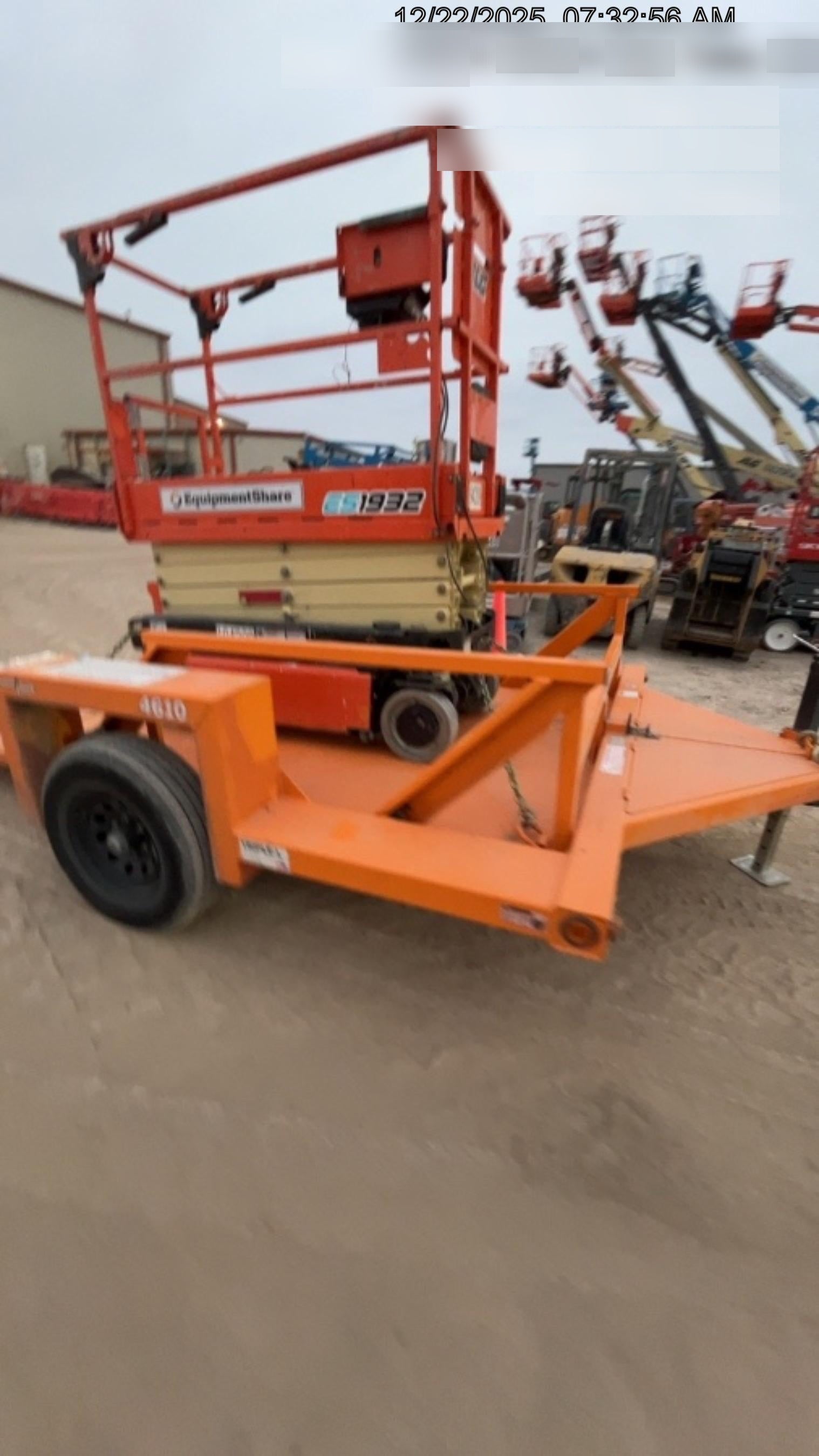 2021 JLG ES1932