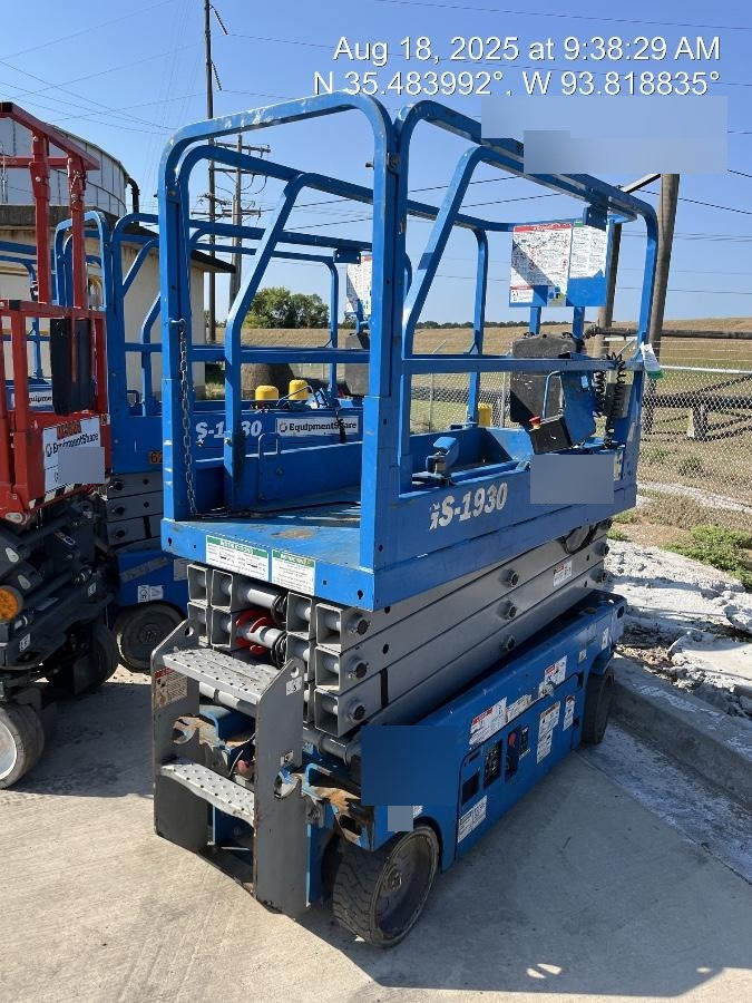 2020 Genie GS-1930 Fixed rails with chain entry gate - Pre A92.20