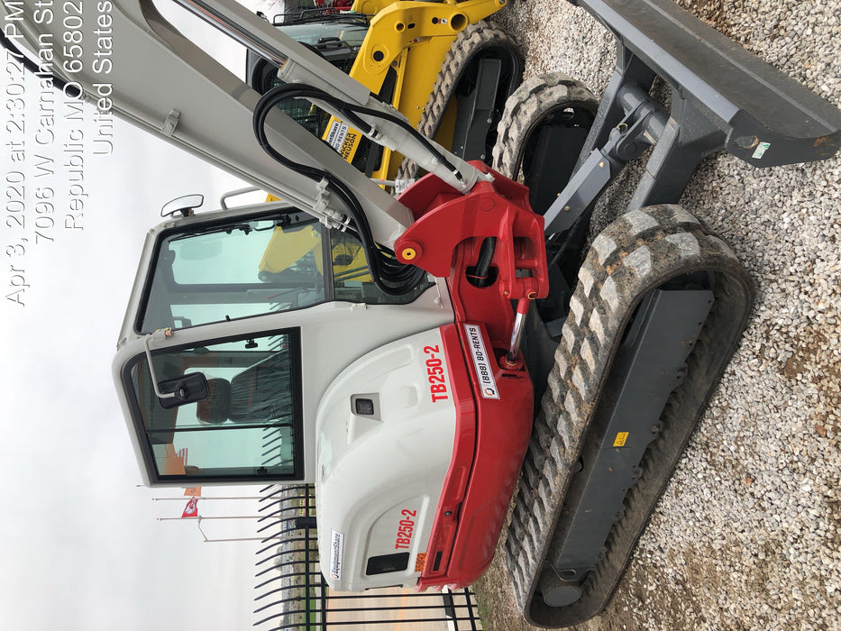 2020 TAKEUCHI TB250-2C