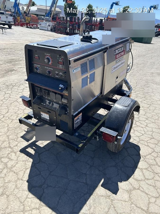 2019 Lincoln Electric Vantage 322 Welder Ready-Pak 3, Two wheel trailer, Fender and Light kit, Cable Rack