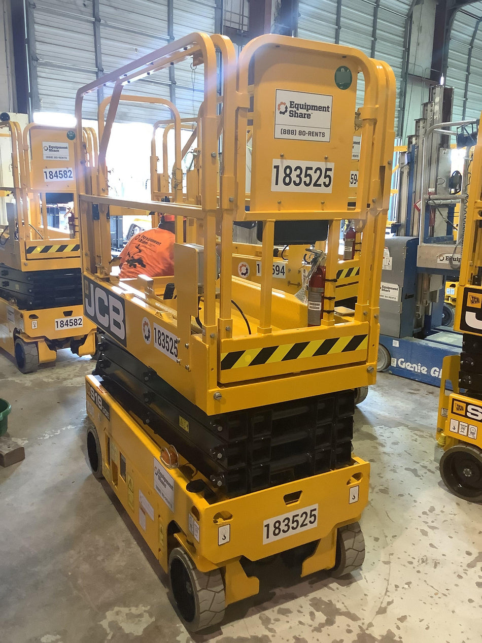 2021 JCB S1930E