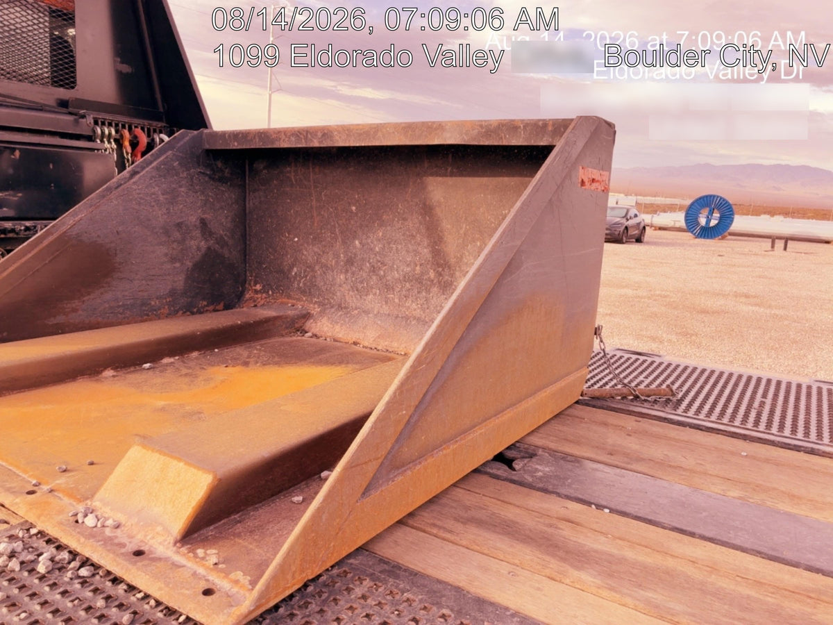 2021 ARROW MATERIAL HANDLING Telehandler Fork Bucket