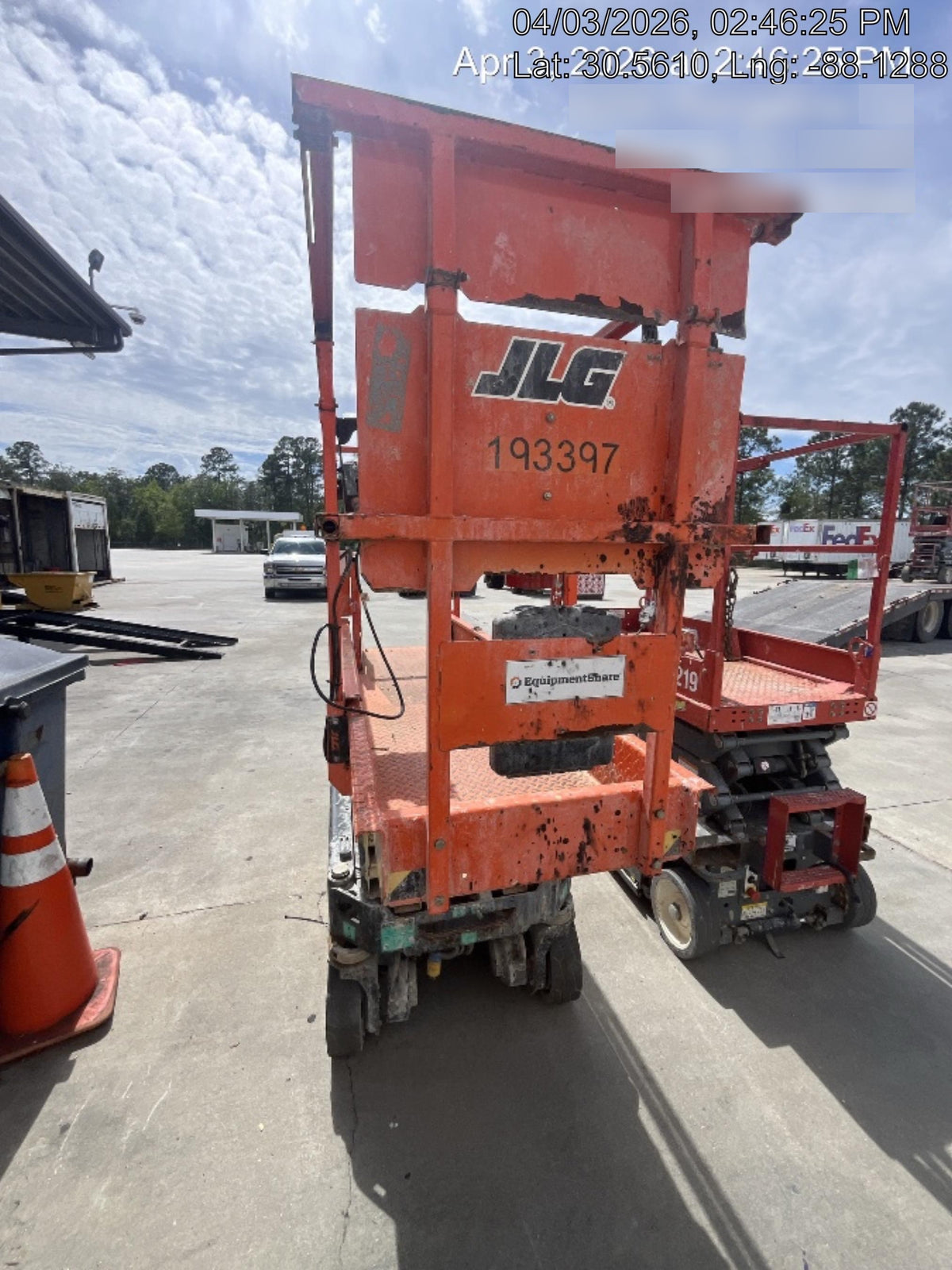 2021 JLG ES1932