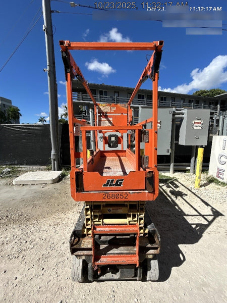 2022 JLG ES1932