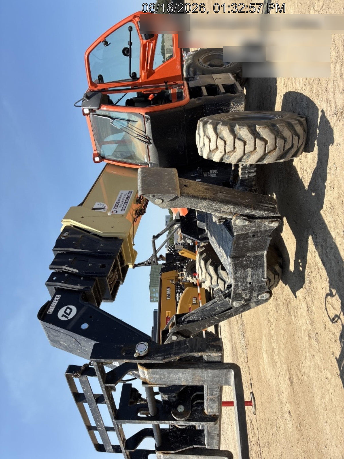 2025 JLG 1075