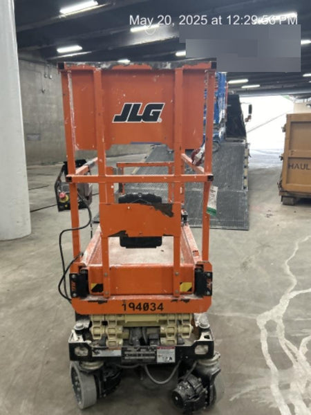 2021 JLG ES1330L
