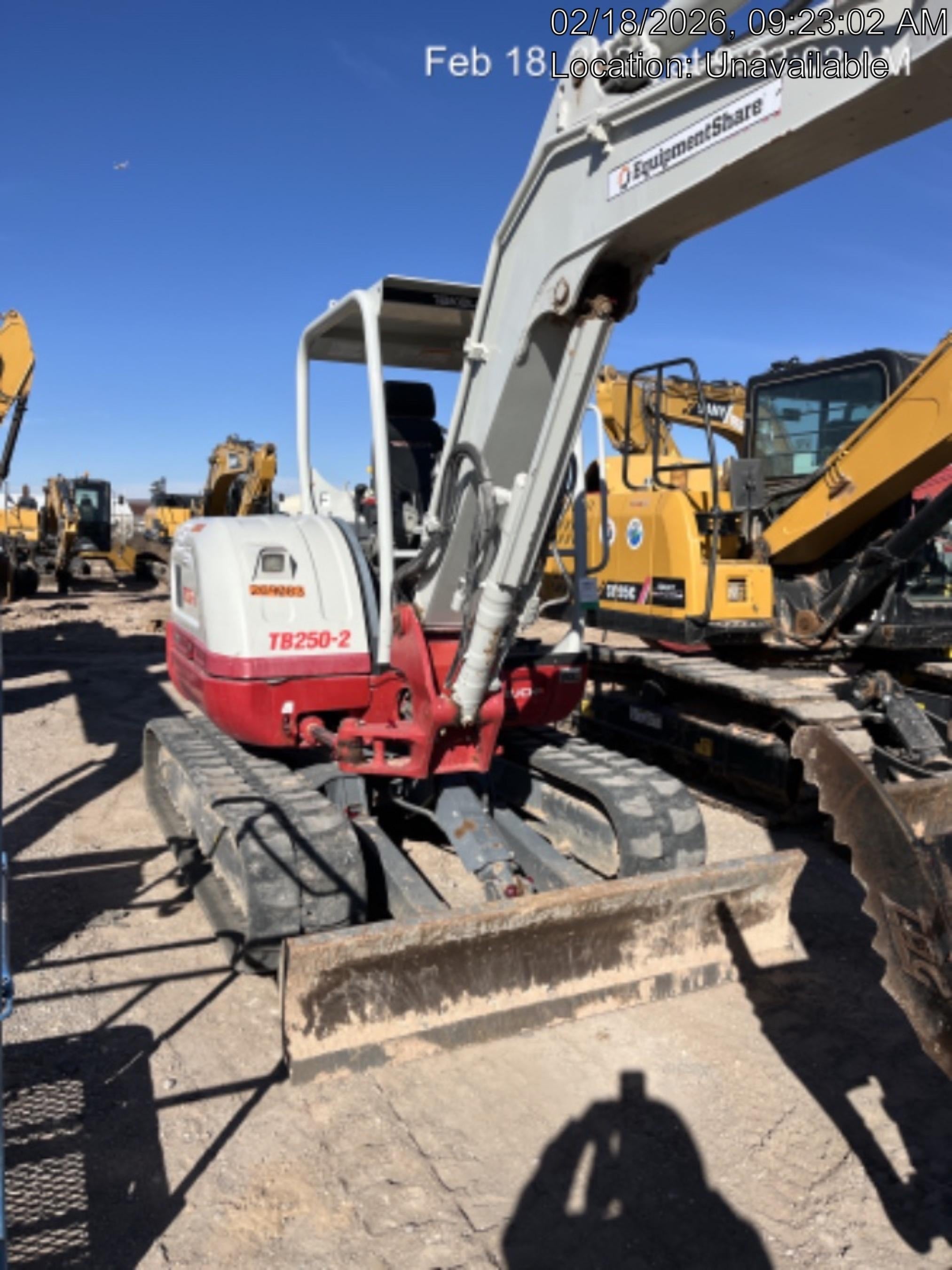 2022 TAKEUCHI TB250-2R