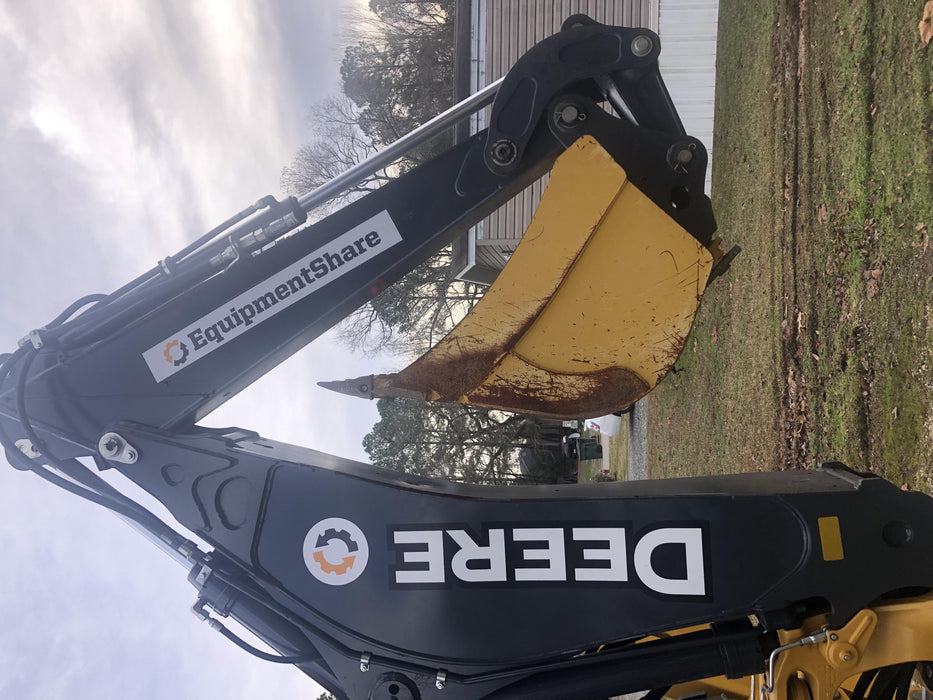 2019 John Deere 310LEP 4wd, Canopy, Standard dipper, ISO, Rear Auxiliary Hydraulics, Manual QC 12”, 18”, and 24” buckets