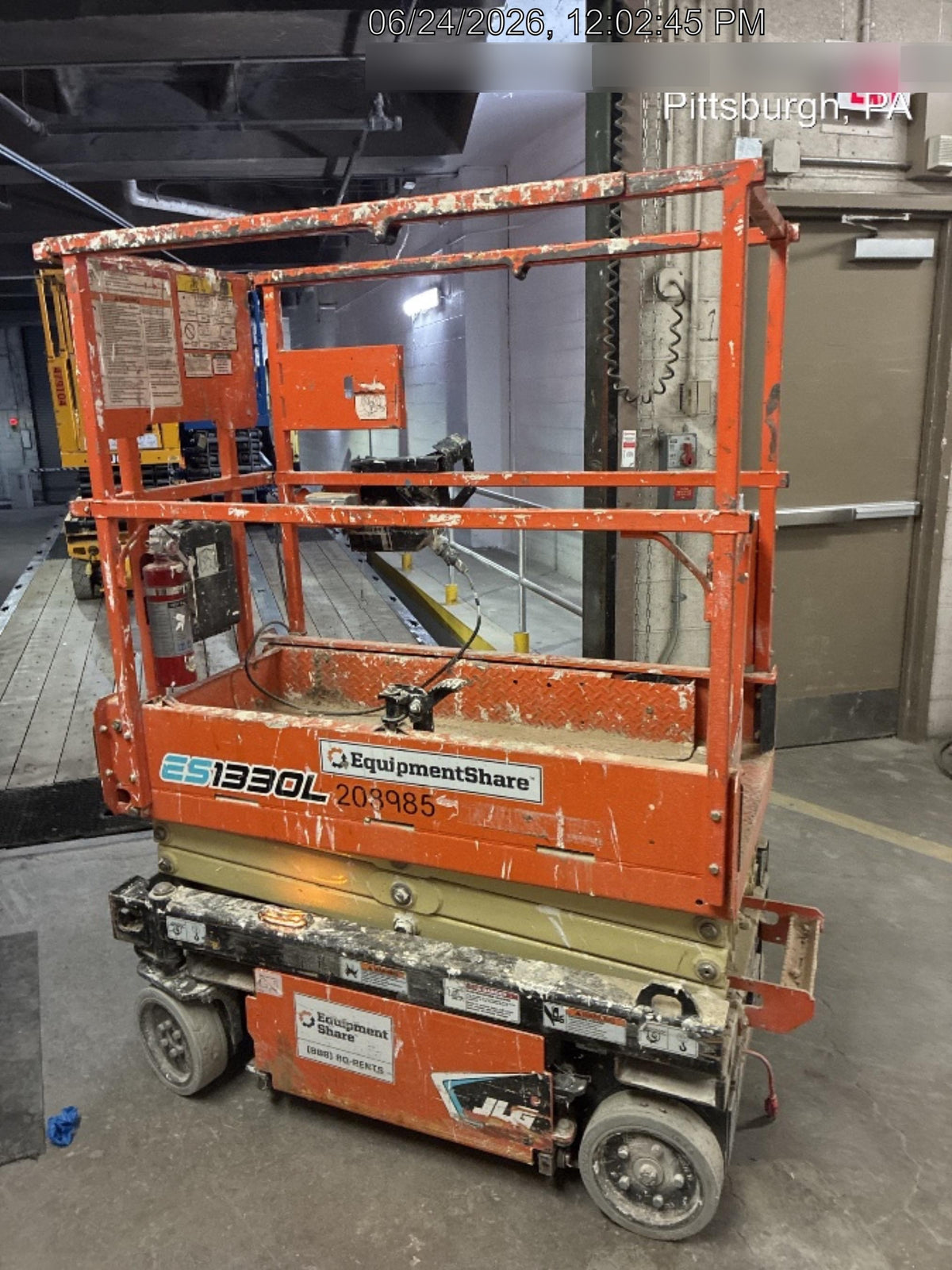 2022 JLG ES1330L
