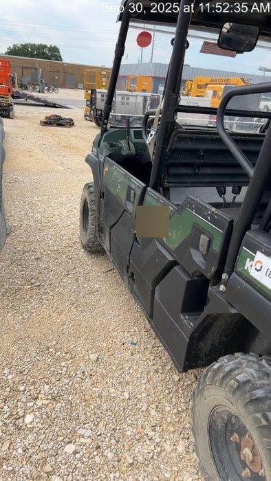 2019 Kawasaki Mule PRO-DXT Movement Alarm, Beacon, Hard Top, ES Track Hardware