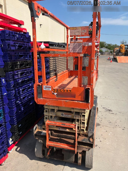 2022 JLG ES1932