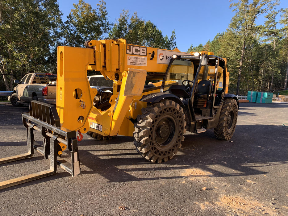 2020 JCB 510-56 Canopy, Solid Tires, Work Lights, Beacon, Aux Hydraulics, Back up Alarm, Lifting Eye, ES Decals