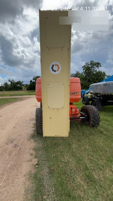 2019 JLG 800AJ Deutz Diesel Engine, FF Tires, Welder-Ready Package, Rotating Beacon