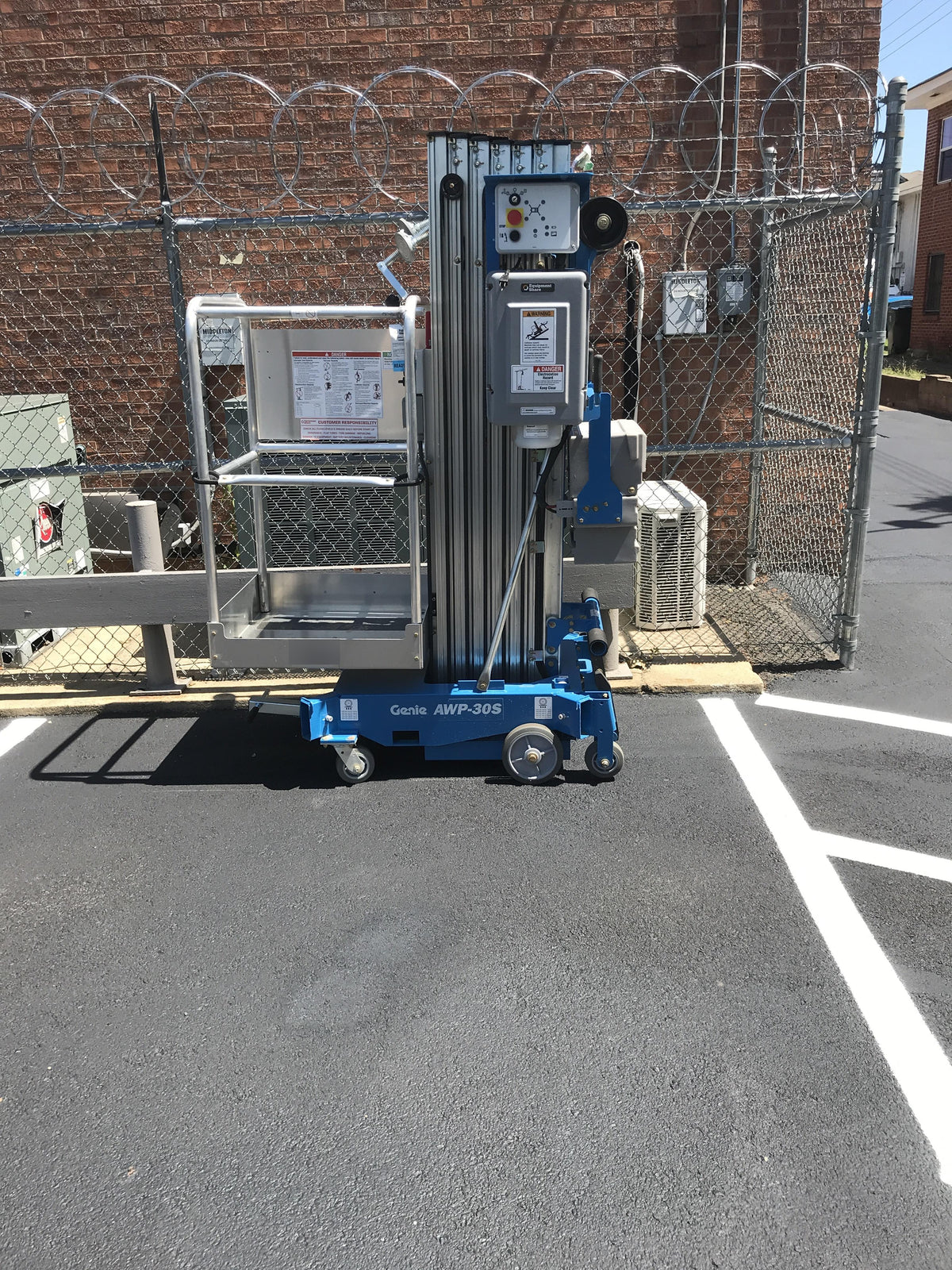 2018 GENIE AWP-30S