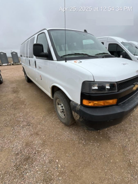 2023 CHEVROLET Express Van - Rental