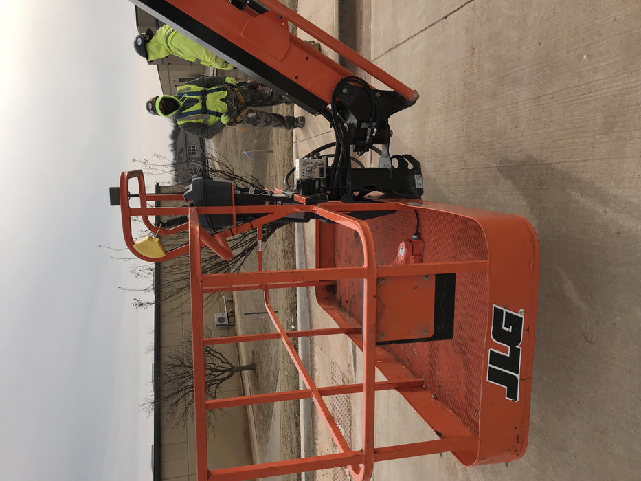 2019 JLG 660SJ