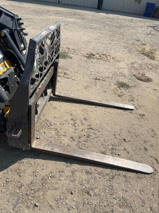 2020 PALADIN 48" Pallet Forks - Paladin