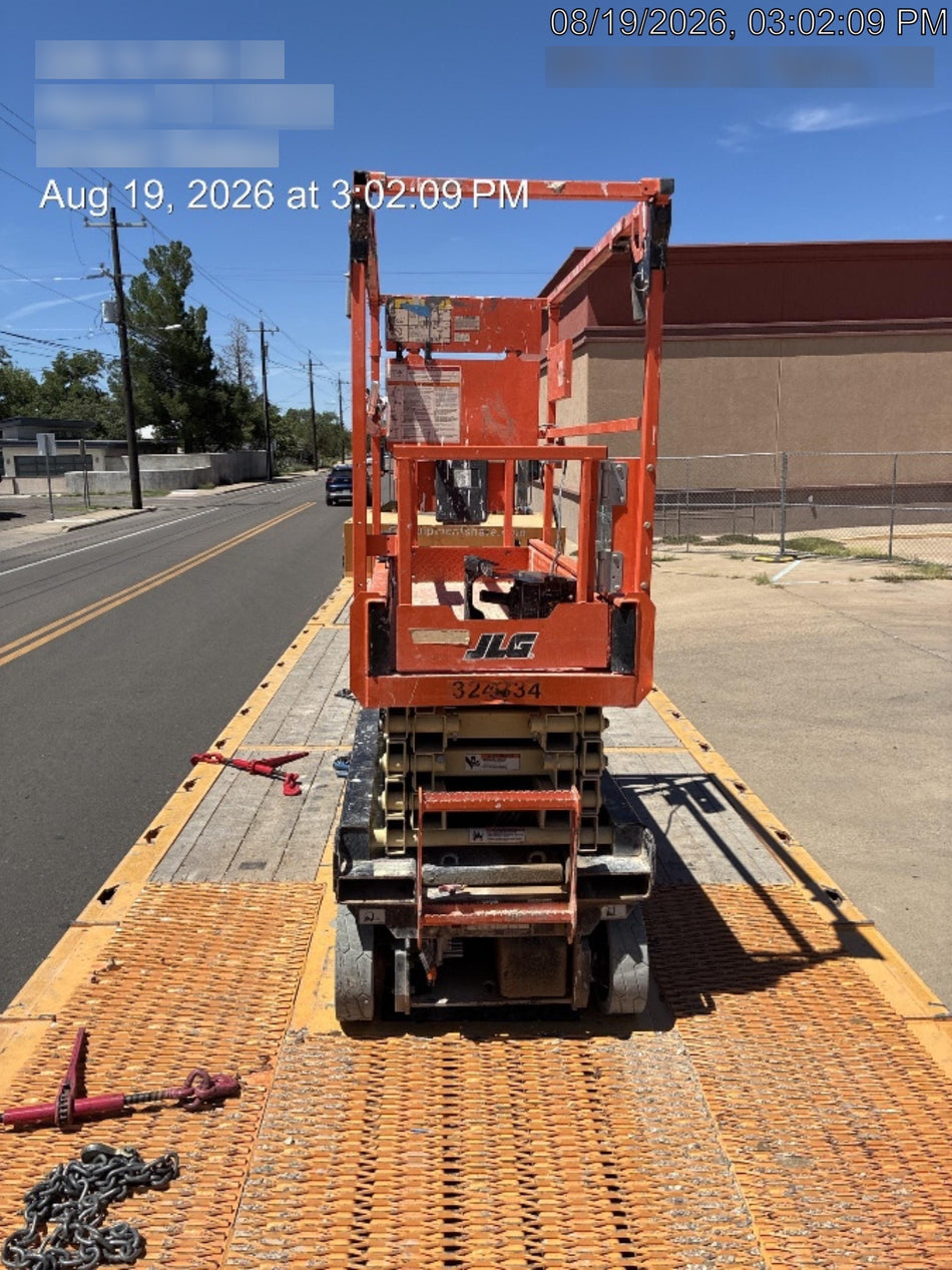 2023 JLG ES1932