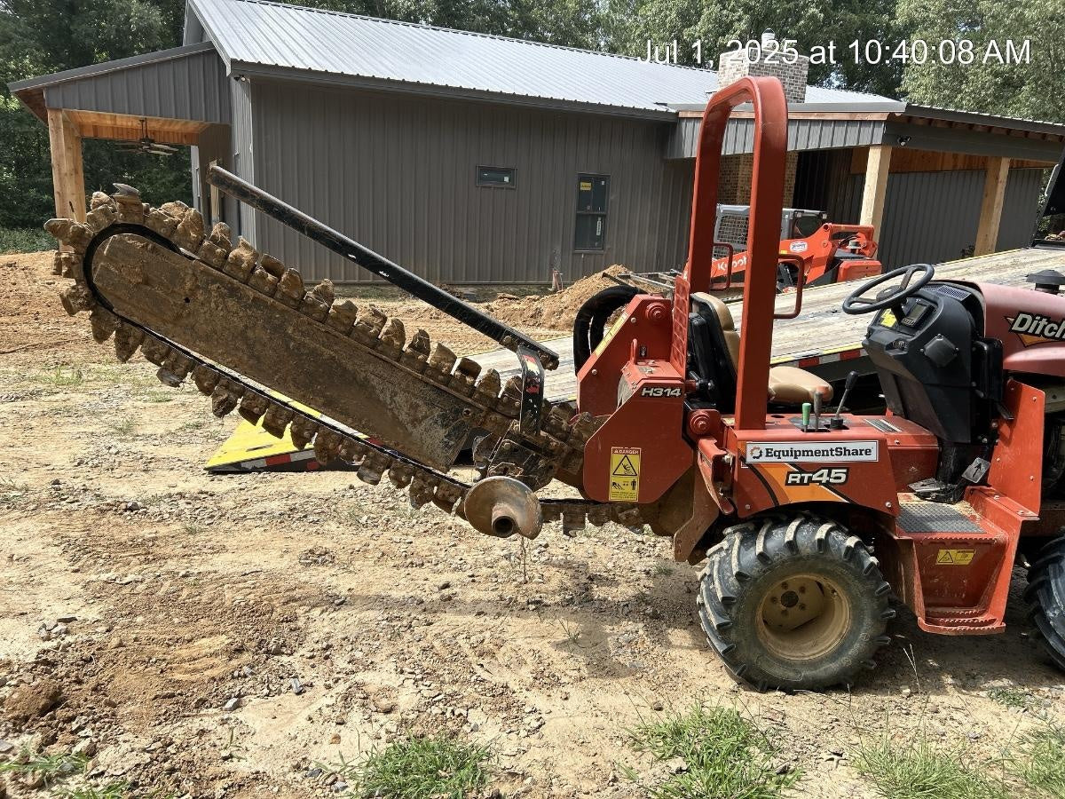 2018 DITCH WITCH RT45A