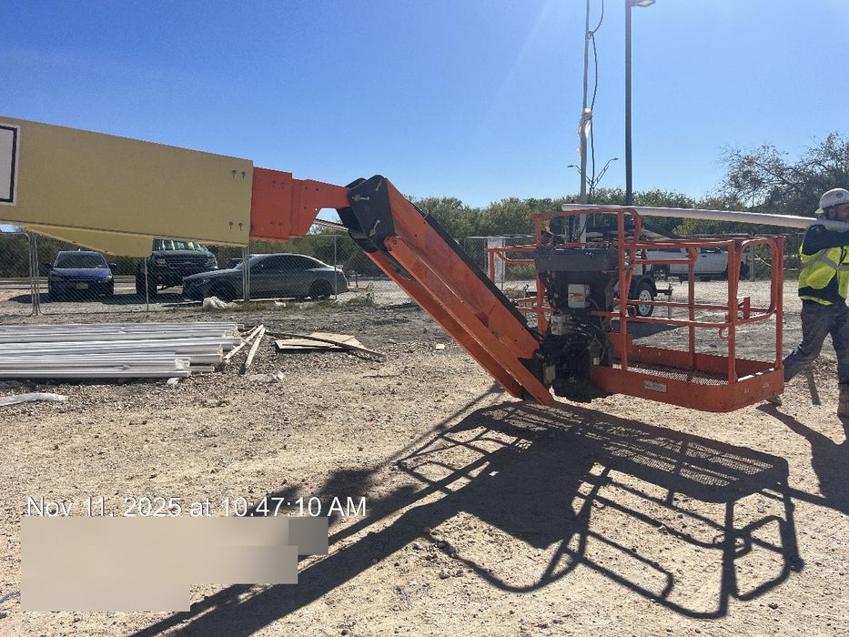 2021 JLG 860SJ