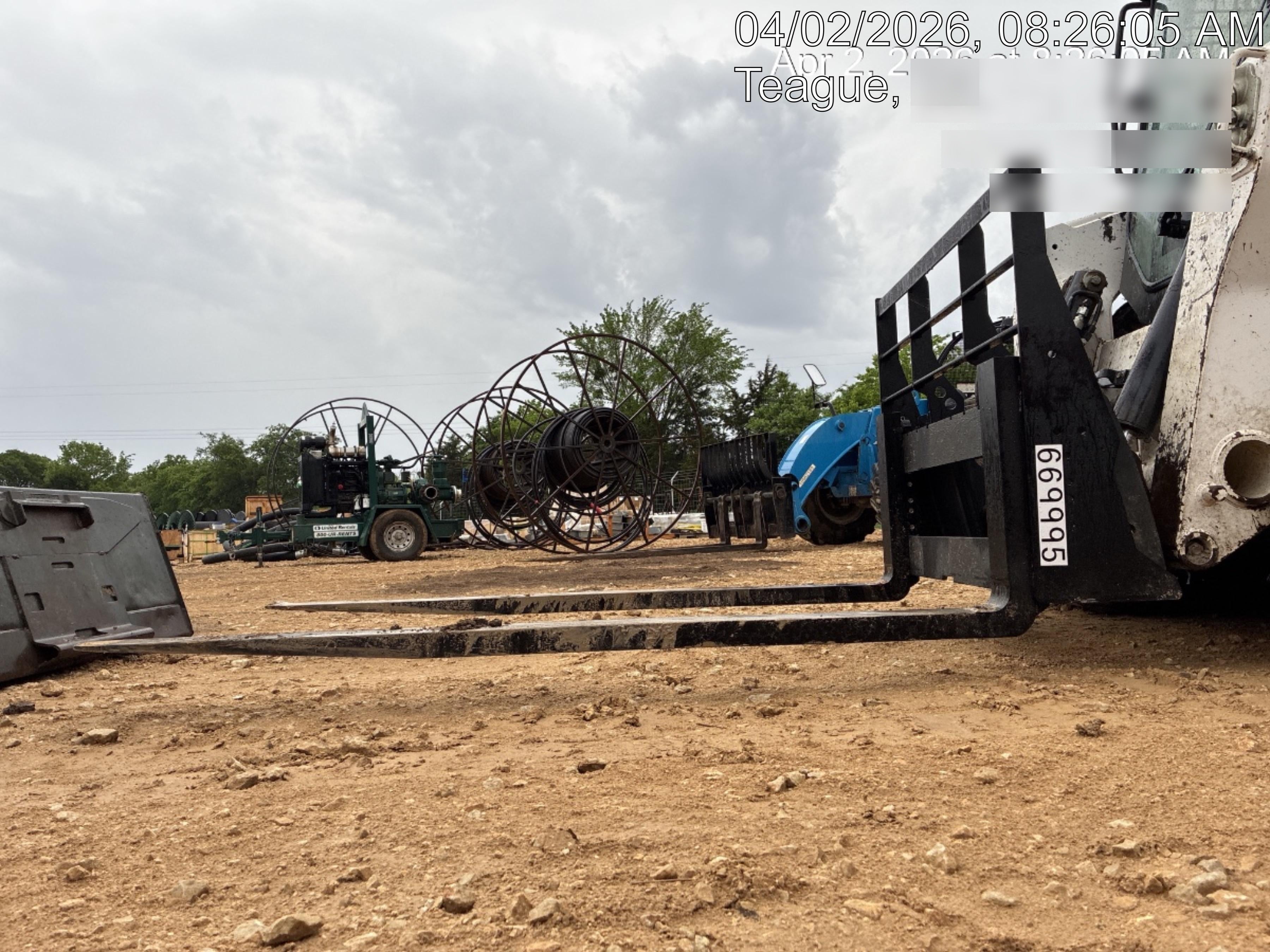 2026 ARROW MATERIAL HANDLING 72" Pallet Forks - Arrow