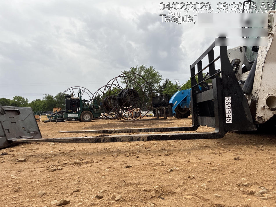 2026 ARROW MATERIAL HANDLING 72" Pallet Forks - Arrow