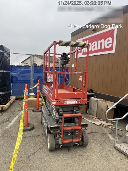 2020 Skyjack SJIII-3219 Solid NM Tires, Half height spring hinged entry gate, Dual Beacons, 800W Inverter